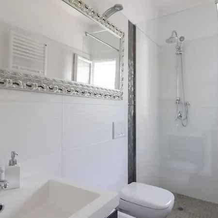 Federica דירה מילאנו מריטימה