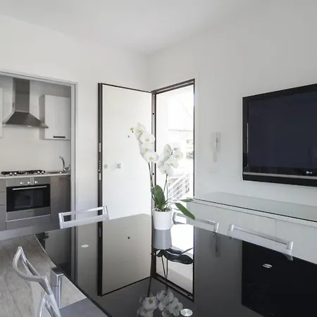 Federica דירה מילאנו מריטימה